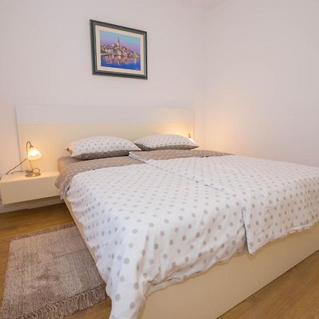 Apartments Marija Funtana Extérieur photo